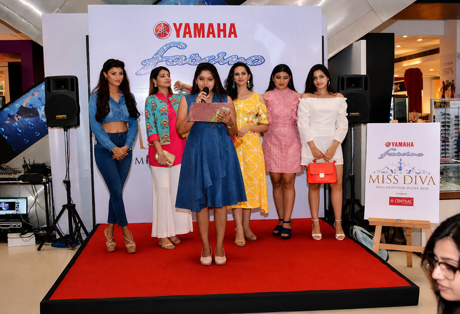 FASHION SHOWS